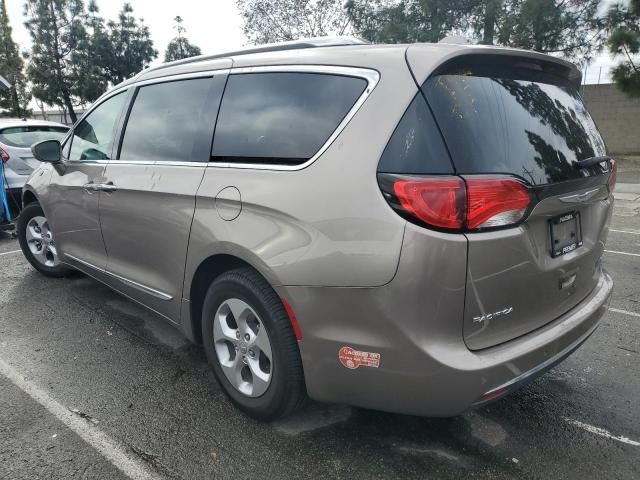 2018 Chrysler Pacifica Hybrid Touring L