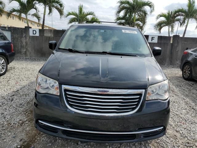 2015 Chrysler Town & Country Touring