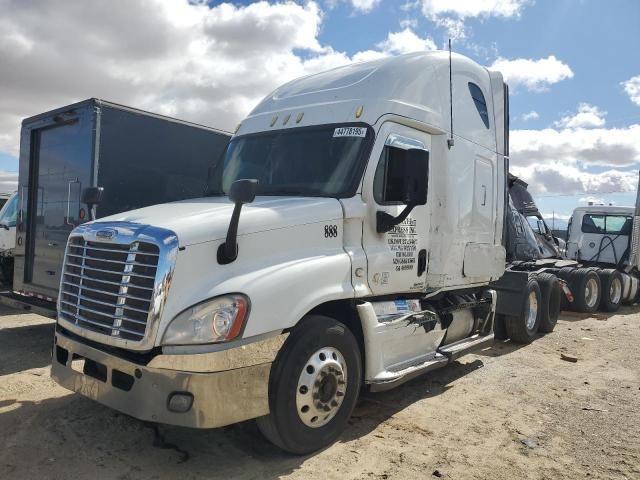 2012 Freightliner Cascadia 125