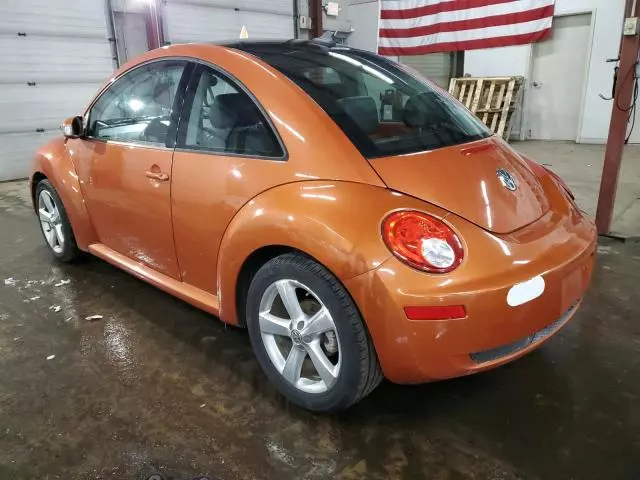 2010 Volkswagen New Beetle