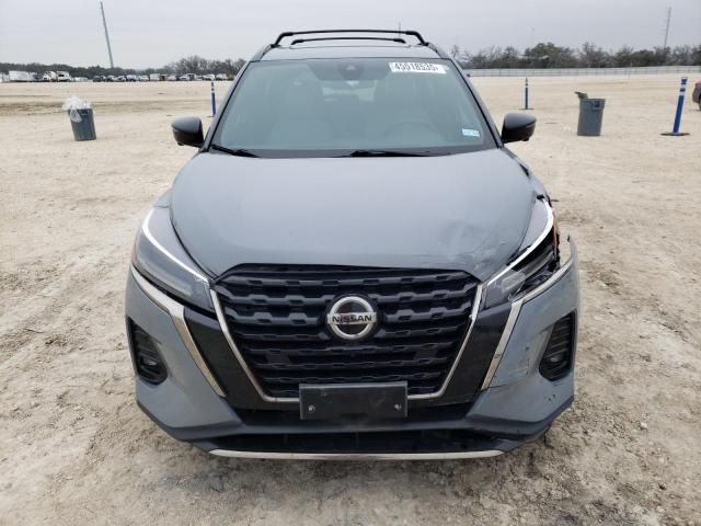 2021 Nissan Kicks SR