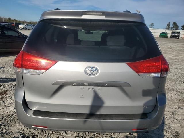 2014 Toyota Sienna LE