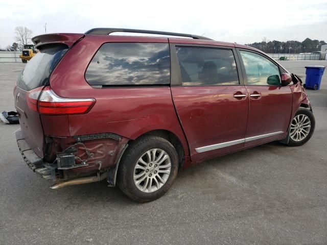 2015 Toyota Sienna XLE