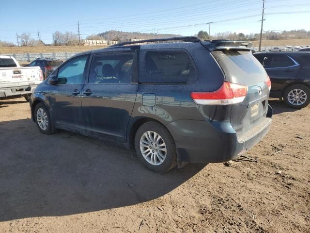 2012 Toyota Sienna XLE