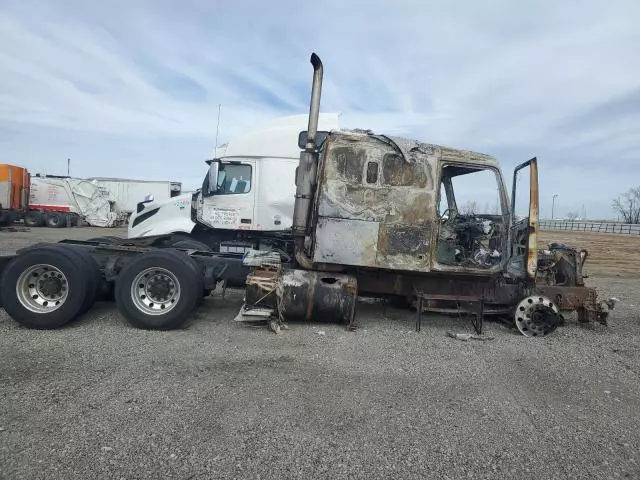 2007 Volvo VN Semi Truck