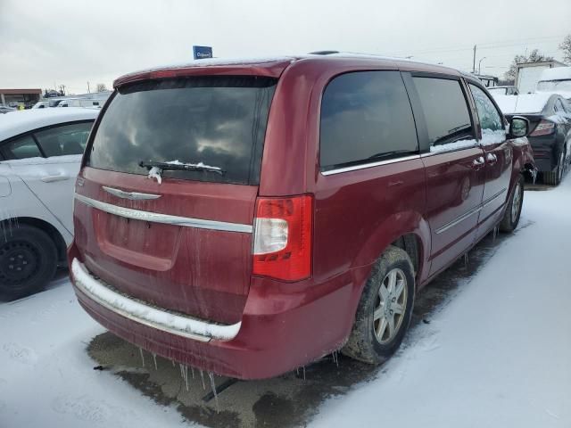 2012 Chrysler Town & Country Touring