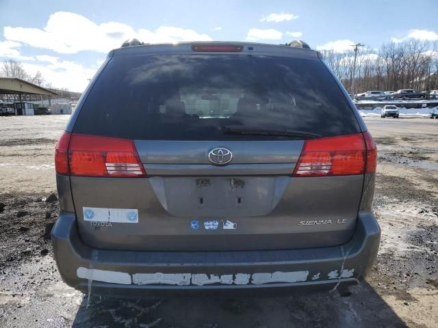 2004 Toyota Sienna CE