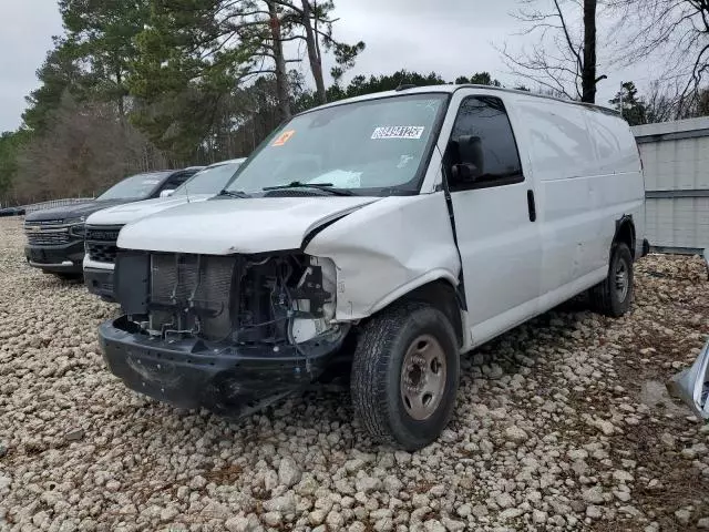 2020 Chevrolet Express G2500