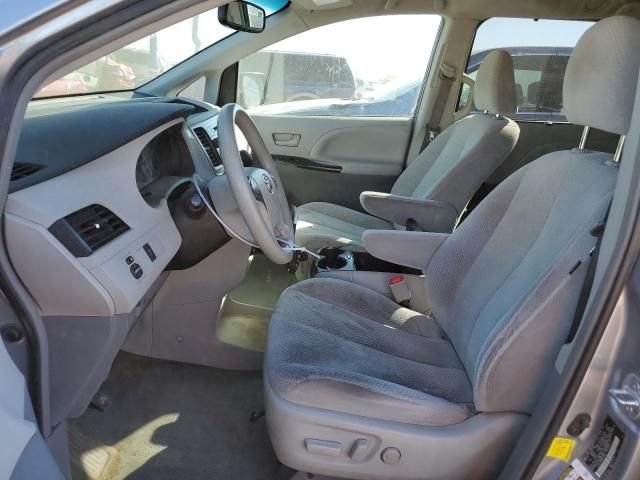 2011 Toyota Sienna LE