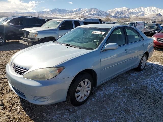 2005 Toyota Camry LE