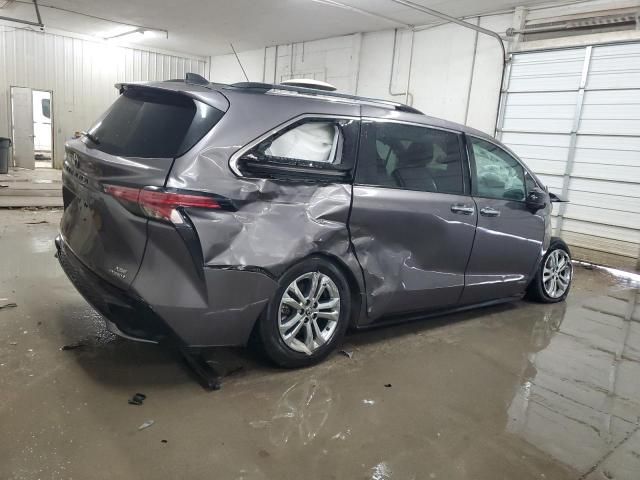 2021 Toyota Sienna XSE