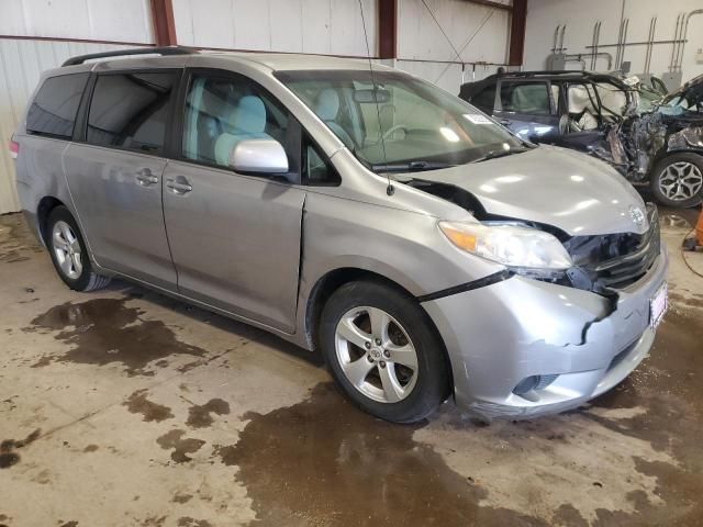 2011 Toyota Sienna LE