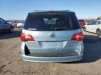 2010 Volkswagen Routan SE