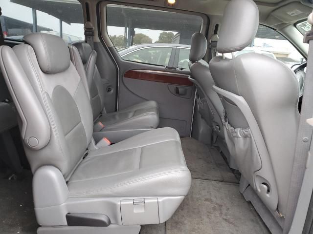 2007 Chrysler Town & Country Limited