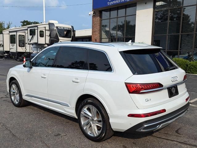 2021 Audi Q7 Premium Plus