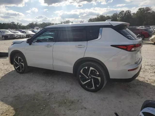 2022 Mitsubishi Outlander ES