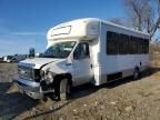 2015 Ford Econoline E450 Super Duty Cutaway Van