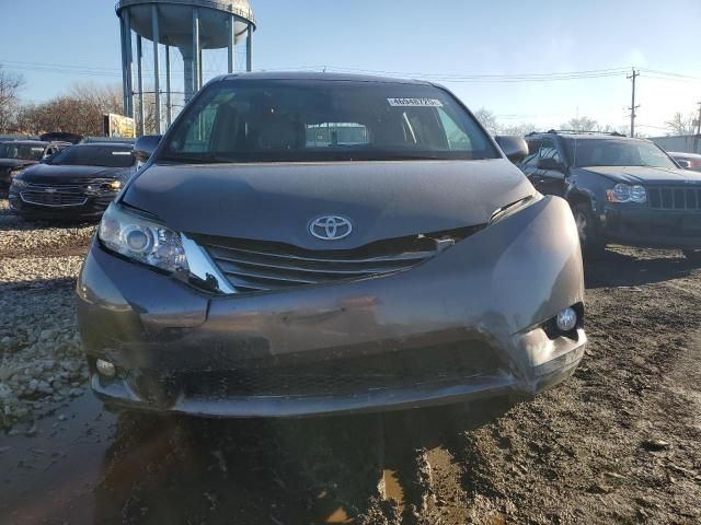 2015 Toyota Sienna XLE