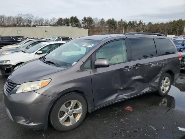 2011 Toyota Sienna LE