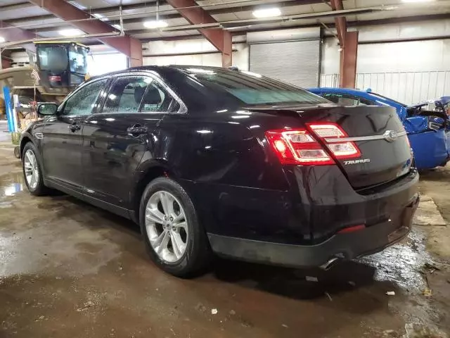 2018 Ford Taurus SEL