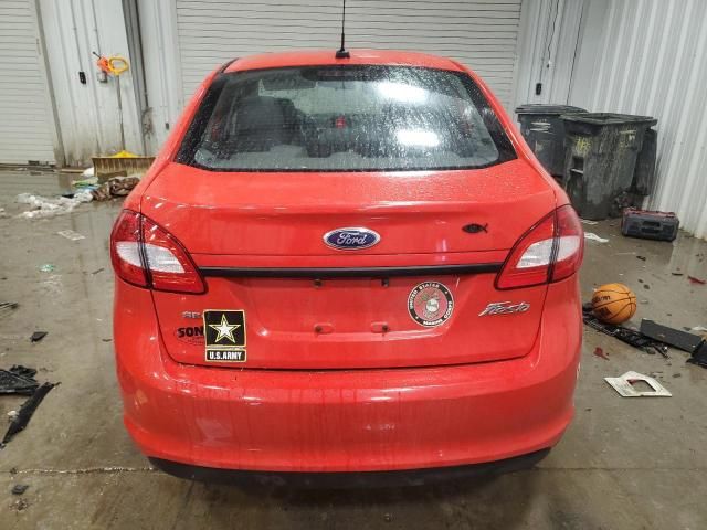 2013 Ford Fiesta SE