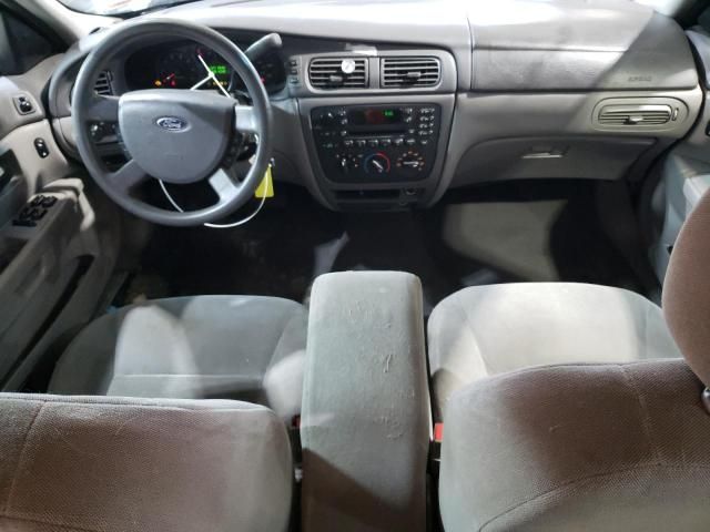 2005 Ford Taurus SE