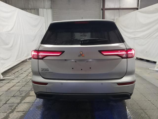 2022 Mitsubishi Outlander ES