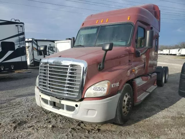 2012 Freightliner Cascadia 125