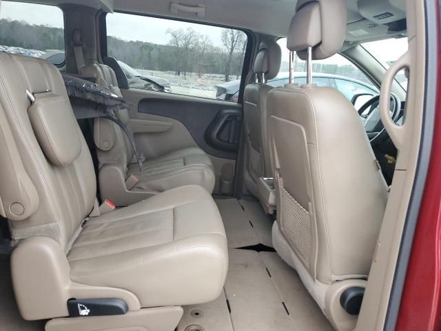 2014 Chrysler Town & Country Touring