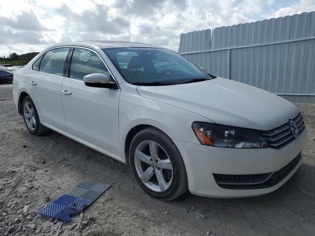 2013 Volkswagen Passat SE