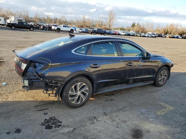 2022 Hyundai Sonata Hybrid