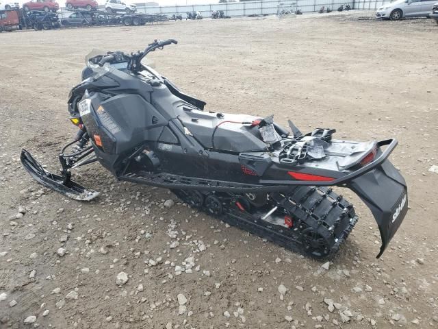 2024 Skidoo 2024 Skidoo MXZ800