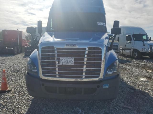 2017 Freightliner Cascadia Semi Truck