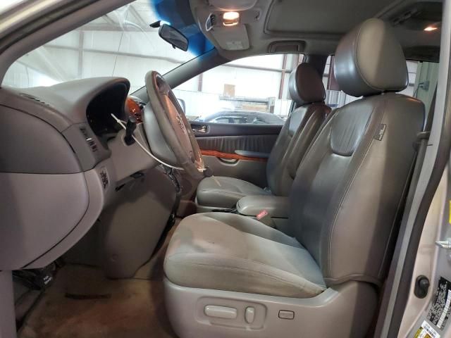 2010 Toyota Sienna XLE