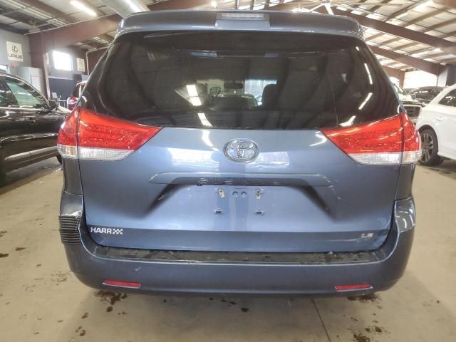 2014 Toyota Sienna LE