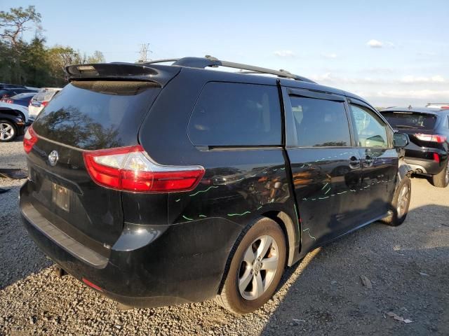 2015 Toyota Sienna LE