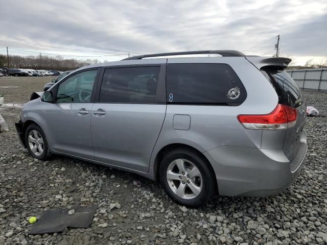 2011 Toyota Sienna LE