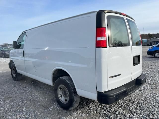 2022 Chevrolet Express G2500