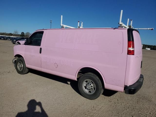 2020 Chevrolet Express G2500