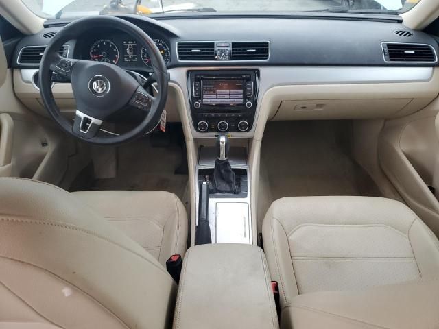 2012 Volkswagen Passat SE