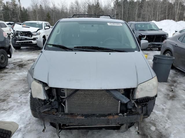 2014 Chrysler Town & Country Touring L