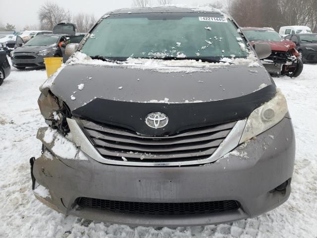 2015 Toyota Sienna LE