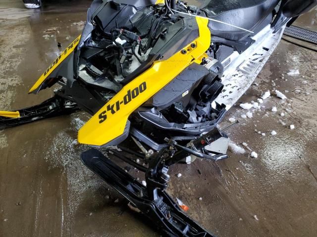 2024 Skidoo Grand Touring