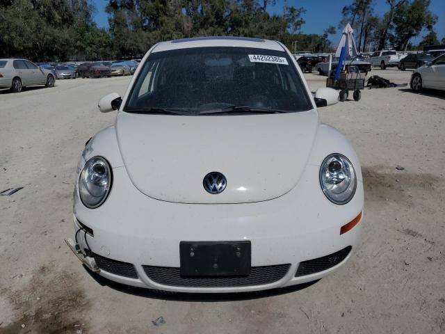 2010 Volkswagen New Beetle