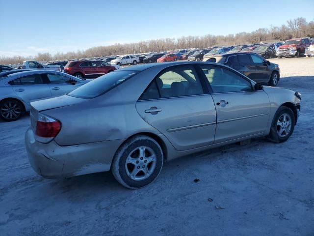 2005 Toyota Camry LE