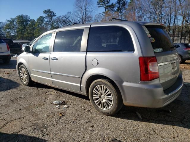 2013 Chrysler Town & Country Touring L