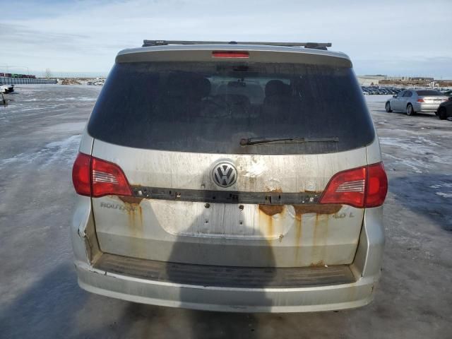 2009 Volkswagen Routan SE