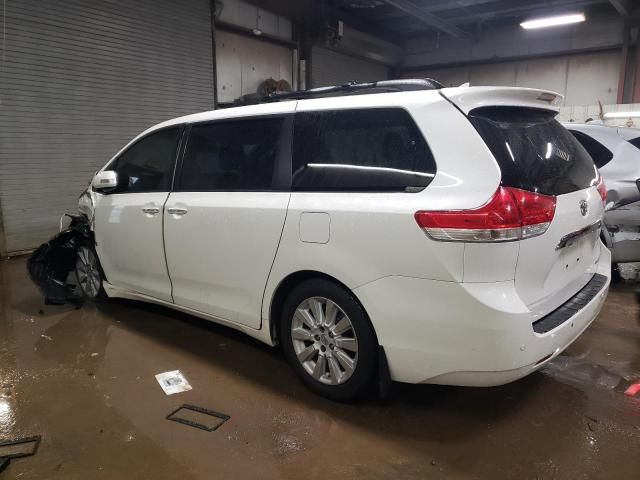 2013 Toyota Sienna XLE