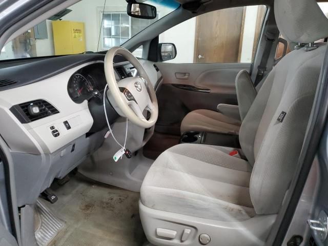 2014 Toyota Sienna LE