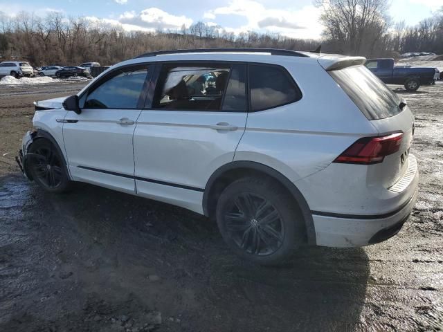 2022 Volkswagen Tiguan SE R-LINE Black